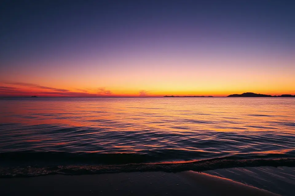 serene ocean horizon photo