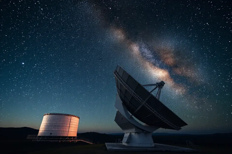 solitary radio telescope dish